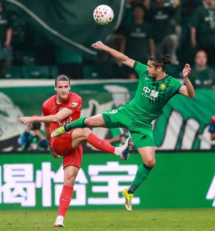 从-6分弃子到3连胜！河南12分钟闪击工体，国安两球被吹